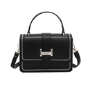 Lunare Bella Mini — charme compacto, perfeita para looks delicados.